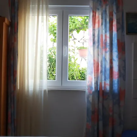 Apartments Mrdan Seget Vranjica Exterior foto