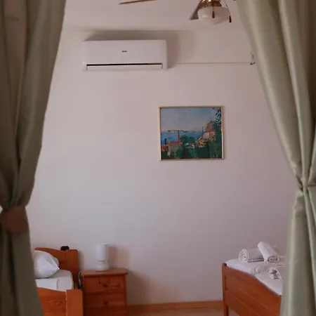 Apartments Mrdan Seget Vranjica Exterior foto
